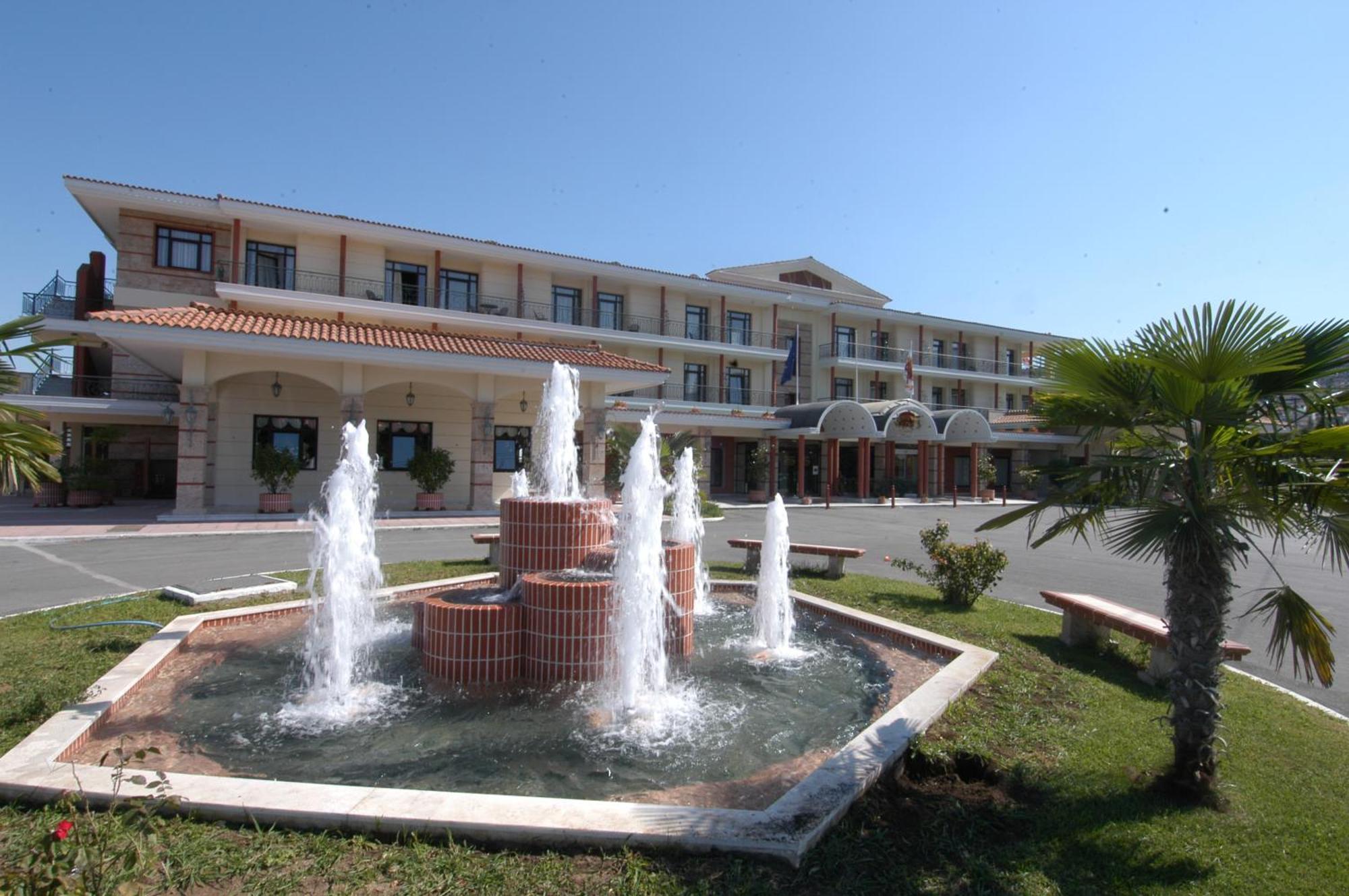 Hotel Aiges Melathron Veria  Bagian luar foto